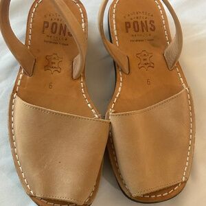 Pons Sandals